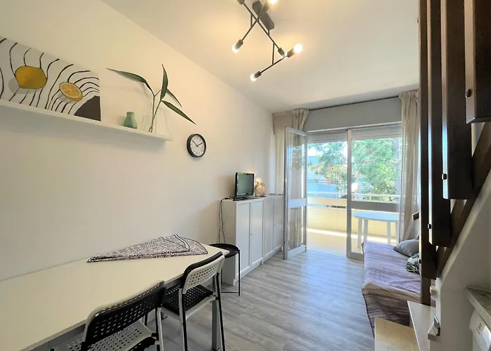 Bright Duplex Near Διαμέρισμα *