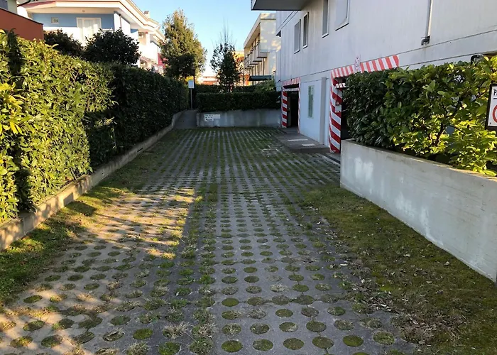 Διαμέρισμα Bright Duplex Near Μπιμπιόνε