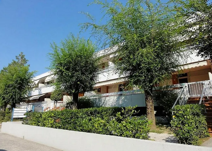 Bright Duplex Near Διαμέρισμα